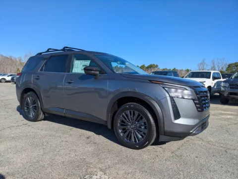 Photos of 2026 Nissan Pathfinder SL for sale in Vidalia, GA at Woody Folsom Nissan of Vidalia