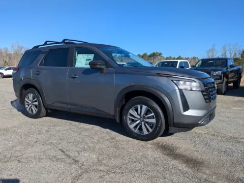 Photos of 2026 Nissan Pathfinder SL for sale in Vidalia, GA at Woody Folsom Nissan of Vidalia