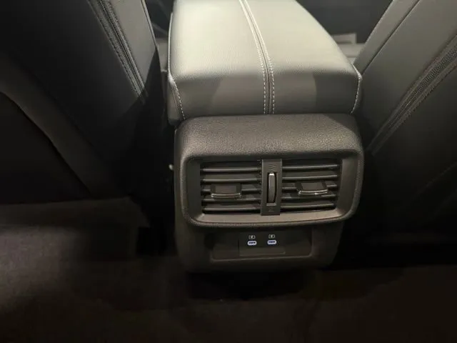 2025 Nissan Murano SV - Photo 16