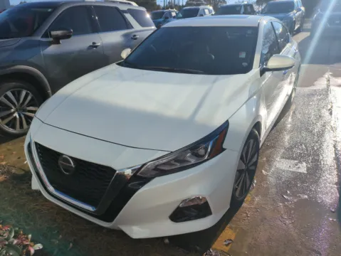 White 2022 Nissan Altima 2.5 SL for sale in Vidalia, GA