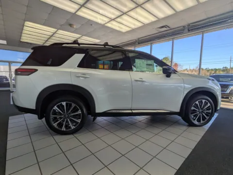 Another view of 2026 Nissan Pathfinder Platinum for sale in Vidalia, GA at Woody Folsom Nissan of Vidalia