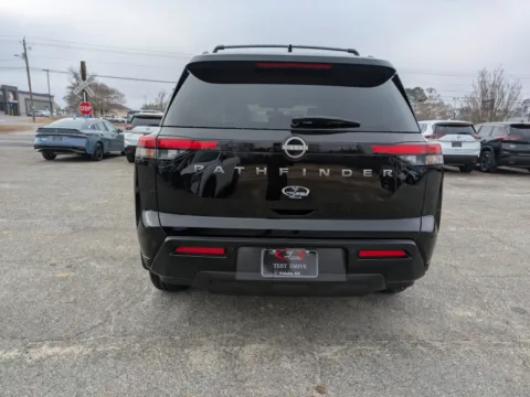 More photos of 2026 Nissan Pathfinder SV at Woody Folsom Nissan of Vidalia, GA