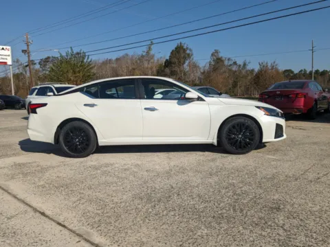 Another view of 2025 Nissan Altima SV for sale in Vidalia, GA at Woody Folsom Nissan of Vidalia