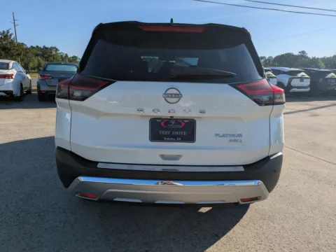 More photos of 2022 Nissan Rogue Platinum at Woody Folsom Nissan of Vidalia, GA