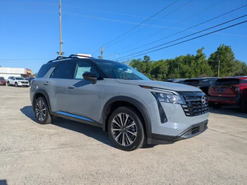 Photos of 2026 Nissan Pathfinder Platinum for sale in Vidalia, GA at Woody Folsom Nissan of Vidalia