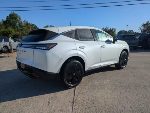 More photos of 2026 Nissan Murano SV at Woody Folsom Nissan of Vidalia, GA