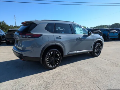 More photos of 2026 Nissan Rogue Dark Armor at Woody Folsom Nissan of Vidalia, GA