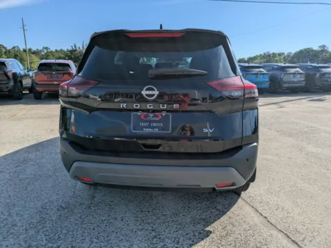 More photos of 2023 Nissan Rogue SV at Woody Folsom Nissan of Vidalia, GA