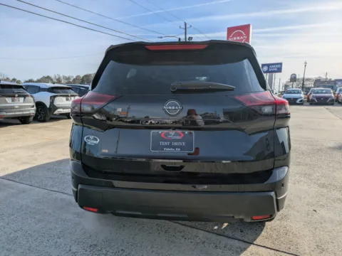 More photos of 2026 Nissan Rogue Dark Armor at Woody Folsom Nissan of Vidalia, GA