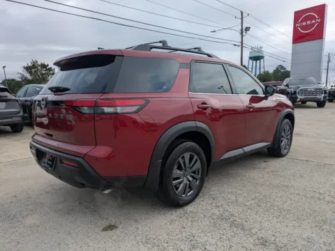 More photos of 2026 Nissan Pathfinder SV at Woody Folsom Nissan of Vidalia, GA