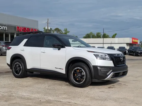 White 2025 Nissan Pathfinder Rock Creek for sale in Vidalia, GA