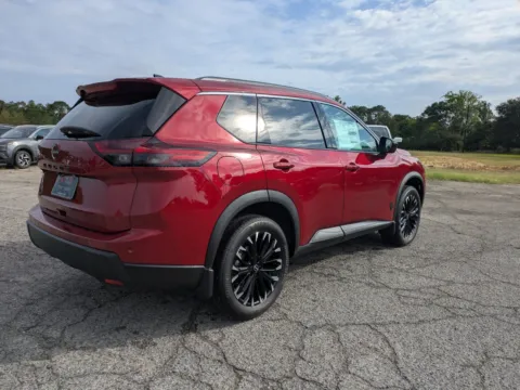More photos of 2026 Nissan Rogue Dark Armor at Woody Folsom Nissan of Vidalia, GA