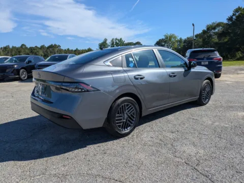 More photos of 2026 Nissan Sentra SV at Woody Folsom Nissan of Vidalia, GA