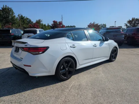 More photos of 2022 Nissan Sentra SR at Woody Folsom Nissan of Vidalia, GA