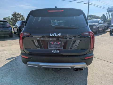 More photos of 2022 Kia Telluride EX at Woody Folsom Nissan of Vidalia, GA