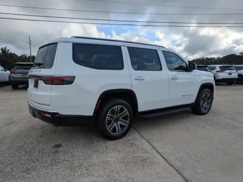More photos of 2024 Jeep Wagoneer at Woody Folsom Nissan of Vidalia, GA