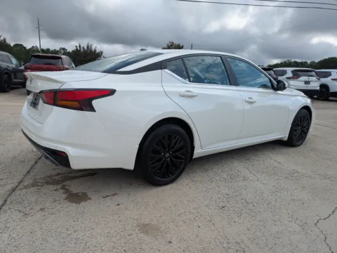 More photos of 2026 Nissan Altima SV at Woody Folsom Nissan of Vidalia, GA