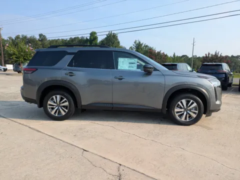 Another view of 2026 Nissan Pathfinder SL for sale in Vidalia, GA at Woody Folsom Nissan of Vidalia