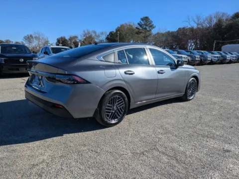 More photos of 2026 Nissan Sentra SV at Woody Folsom Nissan of Vidalia, GA