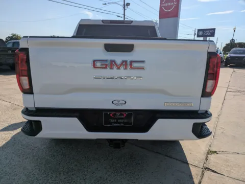 More photos of 2023 GMC Sierra 1500 Elevation at Woody Folsom Nissan of Vidalia, GA
