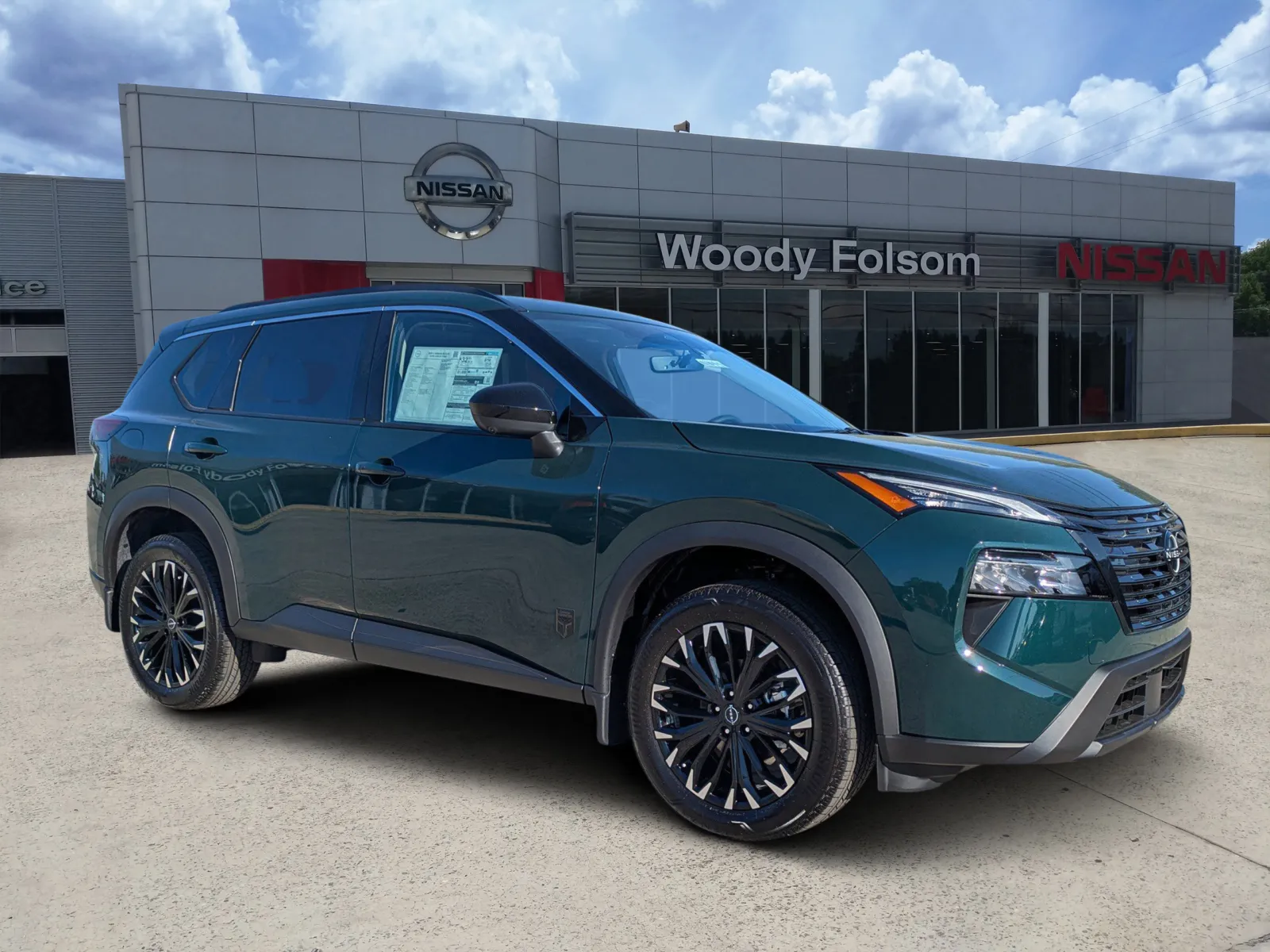 2026 Nissan Rogue Dark Armor