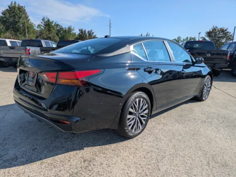 More photos of 2026 Nissan Altima SV at Woody Folsom Nissan of Vidalia, GA