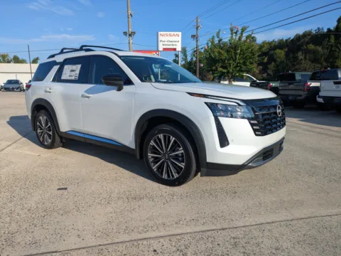 Photos of 2026 Nissan Pathfinder Platinum for sale in Vidalia, GA at Woody Folsom Nissan of Vidalia