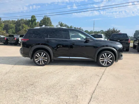 Another view of 2024 Nissan Pathfinder Platinum for sale in Vidalia, GA at Woody Folsom Nissan of Vidalia
