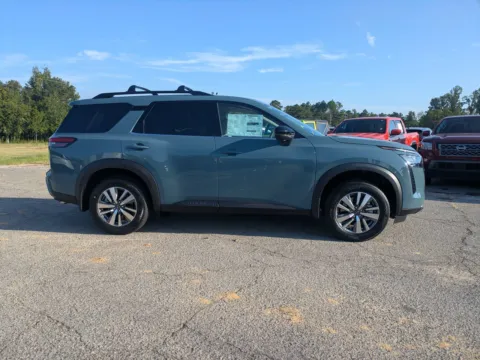 Another view of 2026 Nissan Pathfinder SL for sale in Vidalia, GA at Woody Folsom Nissan of Vidalia