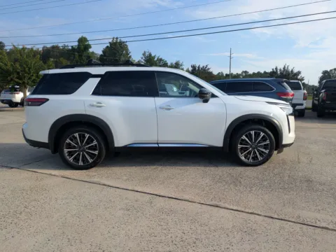 Another view of 2026 Nissan Pathfinder Platinum for sale in Vidalia, GA at Woody Folsom Nissan of Vidalia