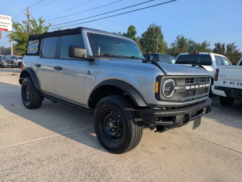 Silver 2022 Ford Bronco Black Diamond for sale in Vidalia, GA