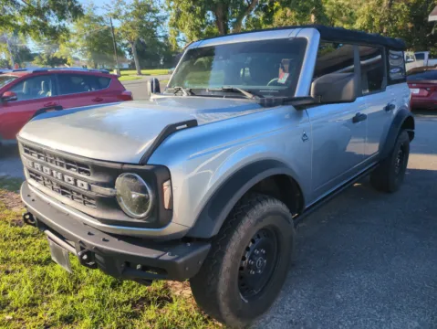 Silver 2022 Ford Bronco Black Diamond for sale in Vidalia, GA