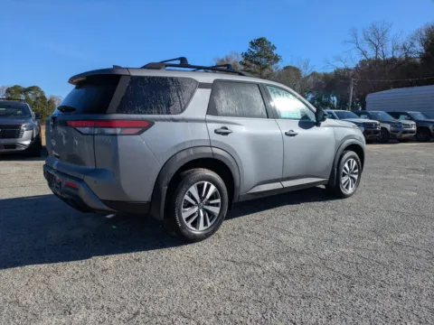 More photos of 2026 Nissan Pathfinder SL at Woody Folsom Nissan of Vidalia, GA