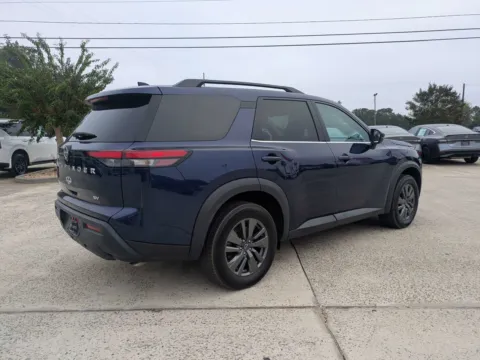 More photos of 2024 Nissan Pathfinder SV at Woody Folsom Nissan of Vidalia, GA