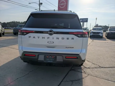 More photos of 2026 Nissan Pathfinder Platinum at Woody Folsom Nissan of Vidalia, GA