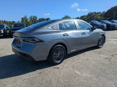 More photos of 2027 Nissan Sentra SV at Woody Folsom Nissan of Vidalia, GA