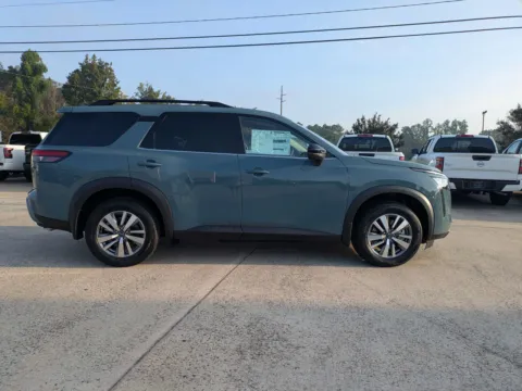 Another view of 2026 Nissan Pathfinder SL for sale in Vidalia, GA at Woody Folsom Nissan of Vidalia