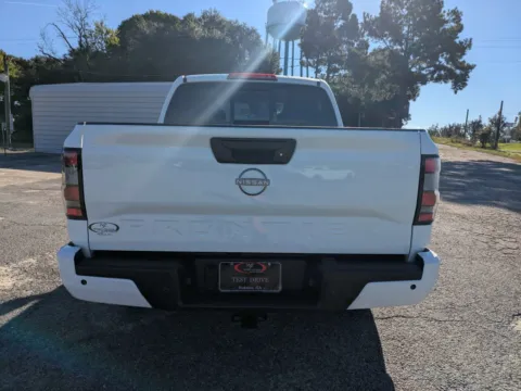 More photos of 2027 Nissan Frontier SV at Woody Folsom Nissan of Vidalia, GA