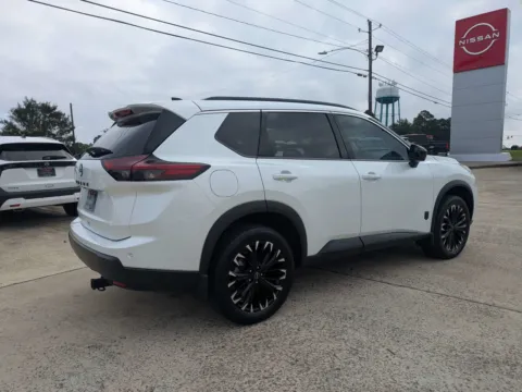 More photos of 2026 Nissan Rogue Dark Armor at Woody Folsom Nissan of Vidalia, GA
