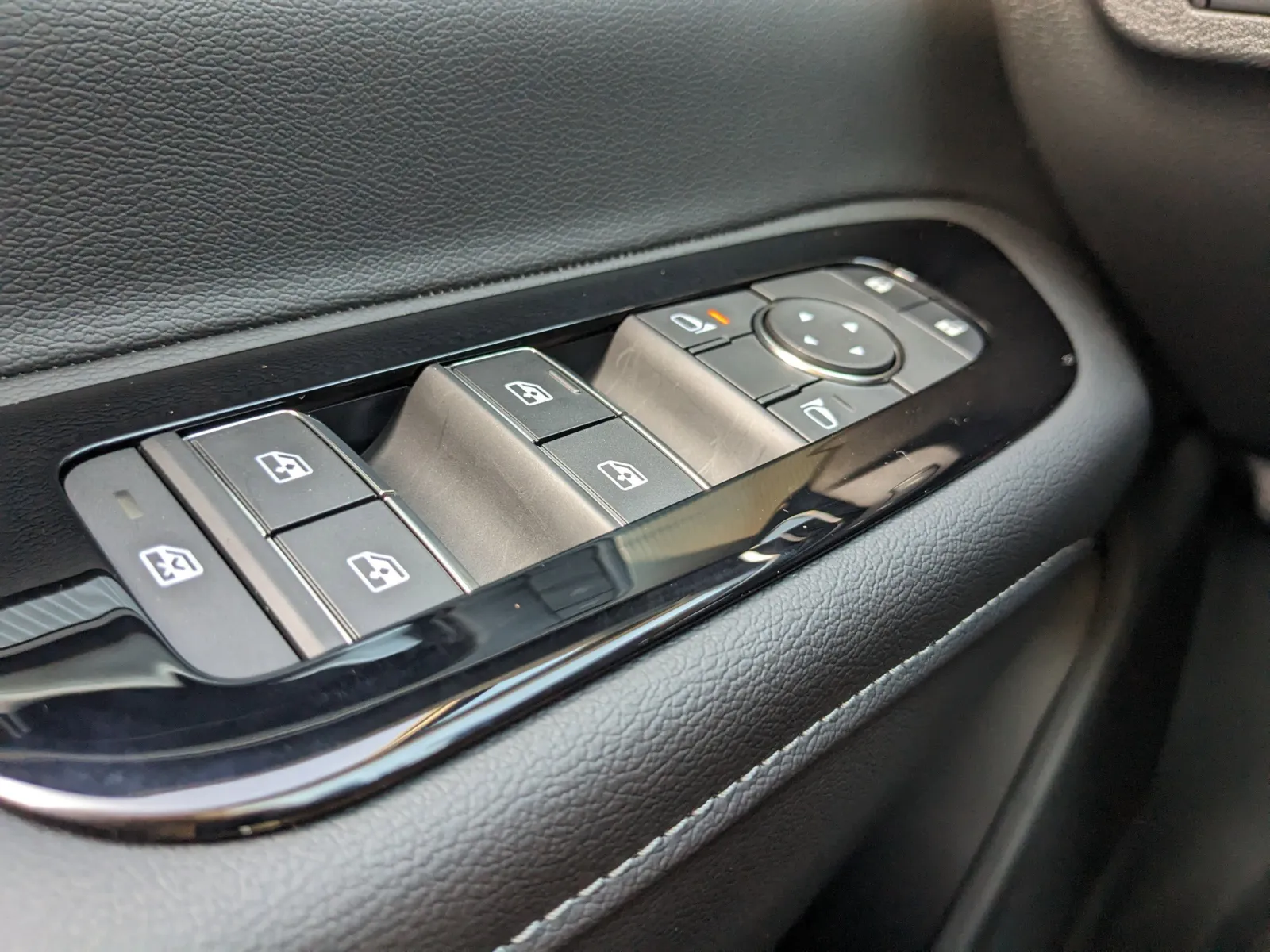2025 Nissan Murano SL - Photo 28