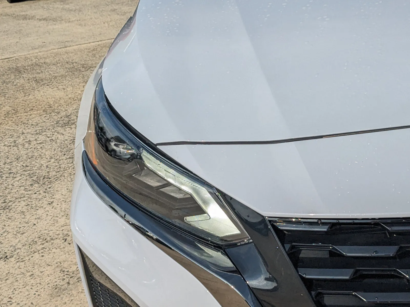 2024 Nissan Altima SR - Photo 11