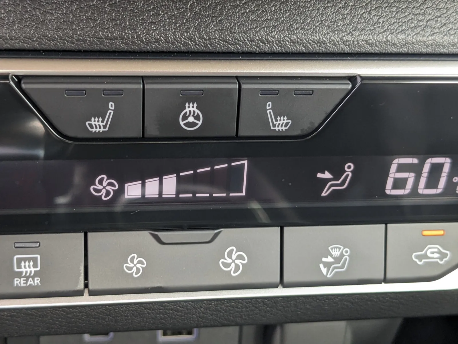 2024 Nissan Altima SR - Photo 25