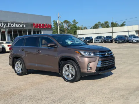 Red 2017 Toyota Highlander Limited for sale in Vidalia, GA