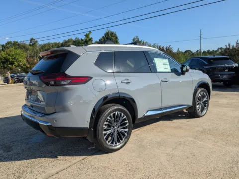 More photos of 2025 Nissan Rogue Platinum at Woody Folsom Nissan of Vidalia, GA