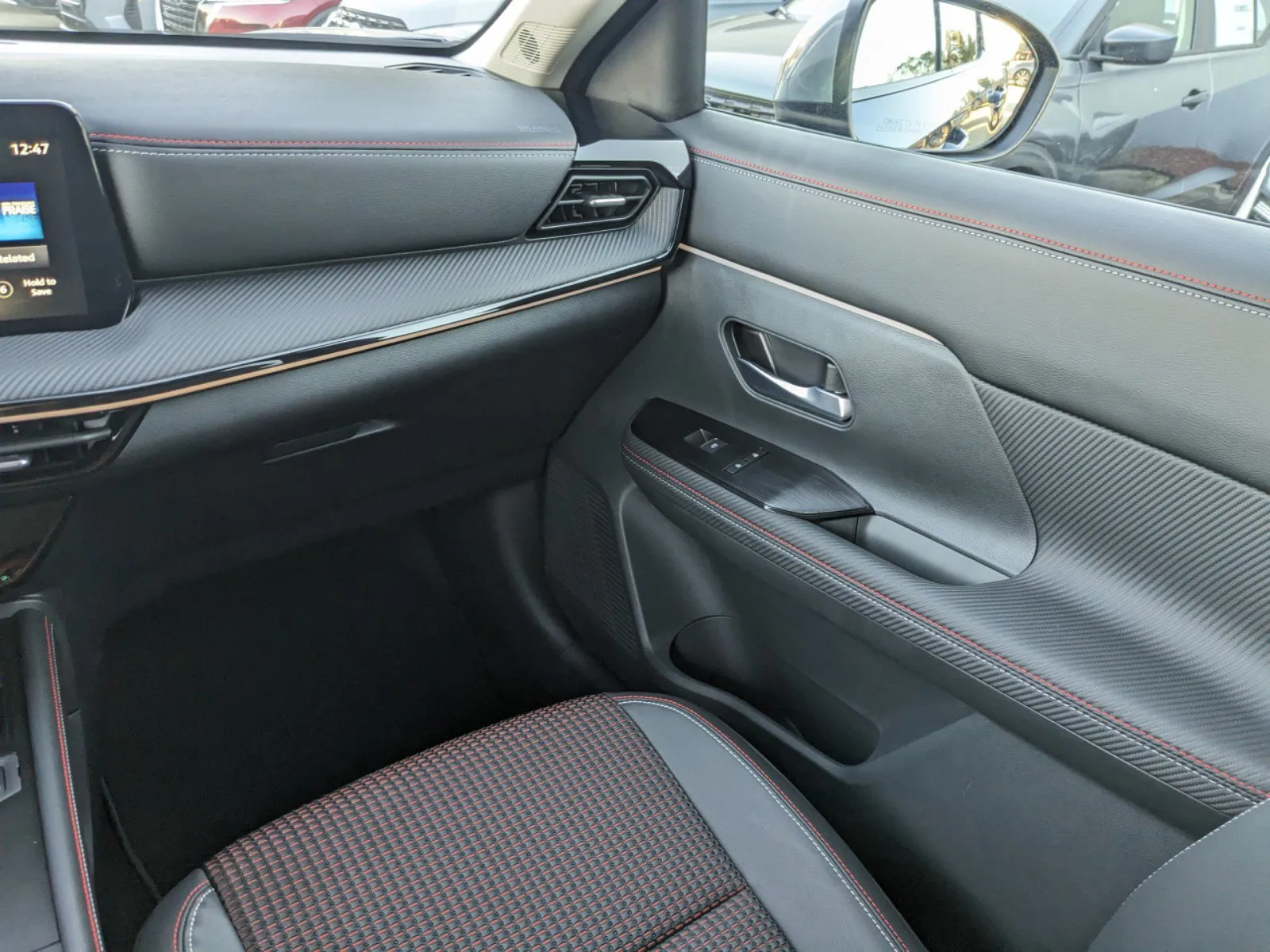 2025 Nissan Kicks SR - Photo 16