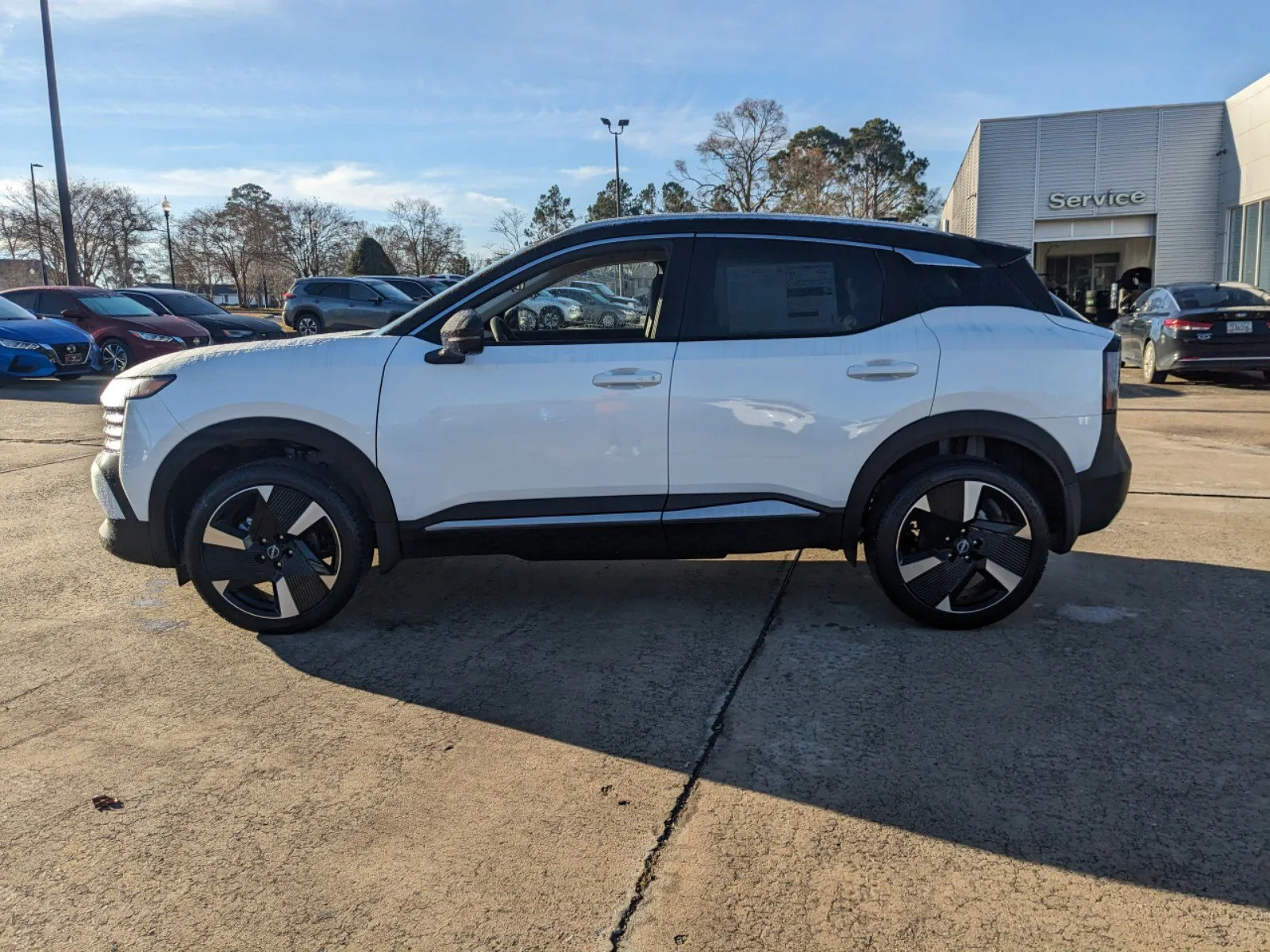 2025 Nissan Kicks SR - Photo 7