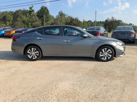 Another view of 2021 Nissan Altima 2.5 S for sale in Vidalia, GA at Woody Folsom Nissan of Vidalia