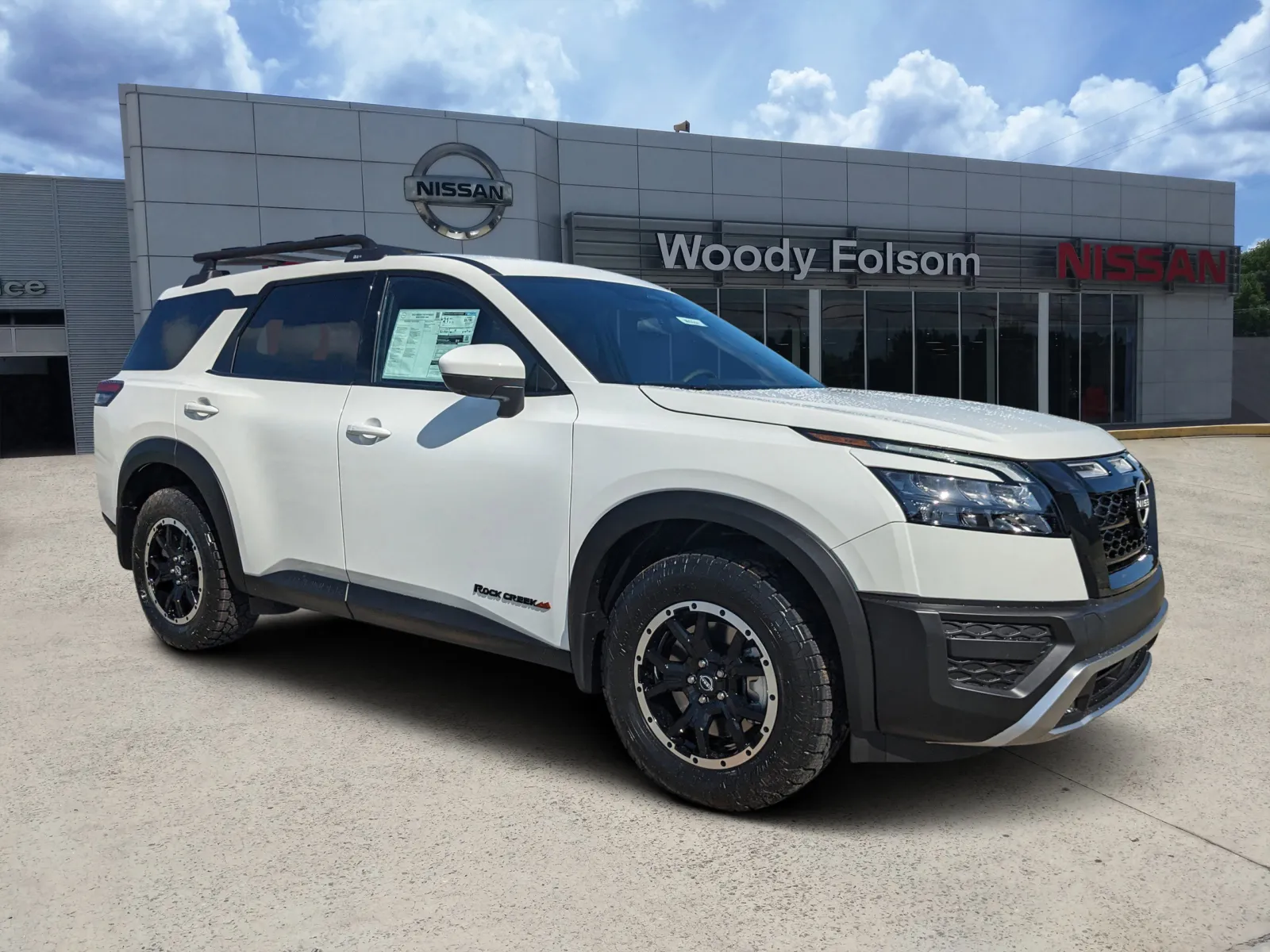 White 2025 Nissan Pathfinder Rock Creek for sale in Vidalia, GA