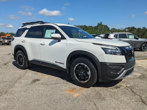 Photos of 2025 Nissan Pathfinder Rock Creek for sale in Vidalia, GA at Woody Folsom Nissan of Vidalia
