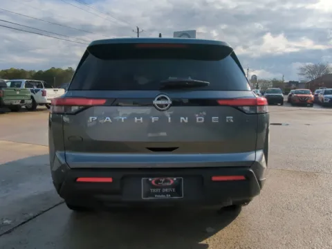 More photos of 2025 Nissan Pathfinder S at Woody Folsom Nissan of Vidalia, GA